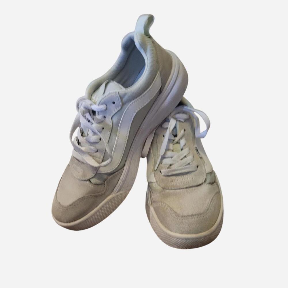 Vans skater casual trainers light green Size 8
